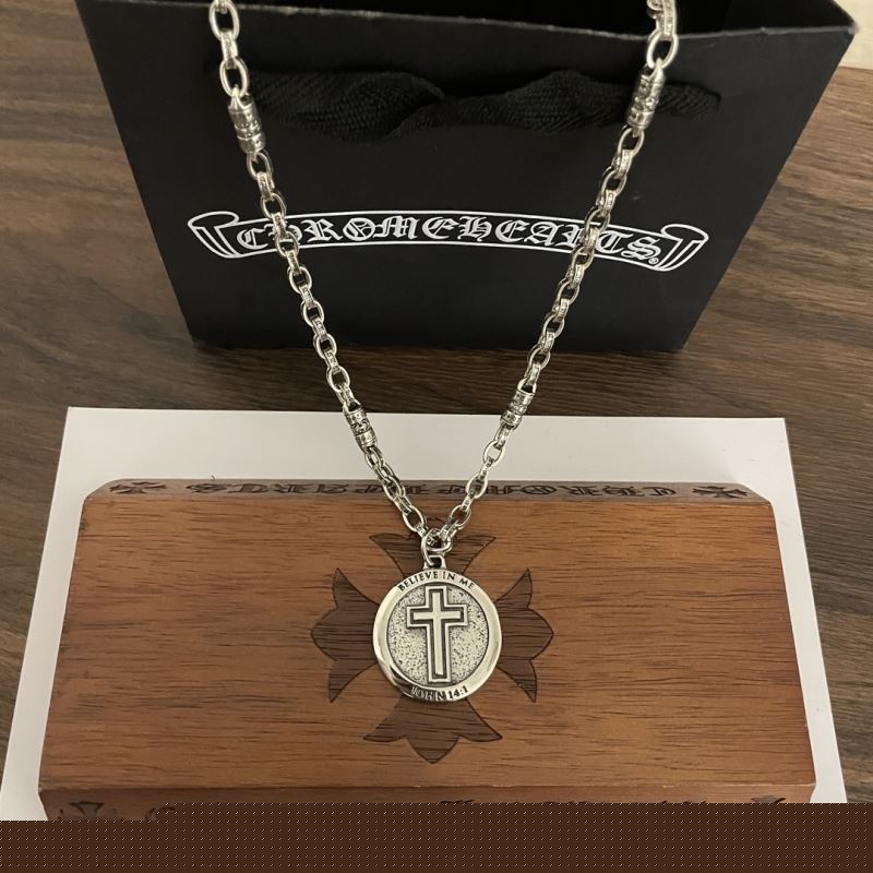 Ch**me He**ts necklaces